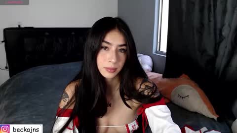 Marzhie online show from January 10, 10:15 pm