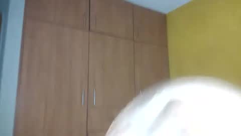 BECKY BOO  online show from April 17, 5:10 am