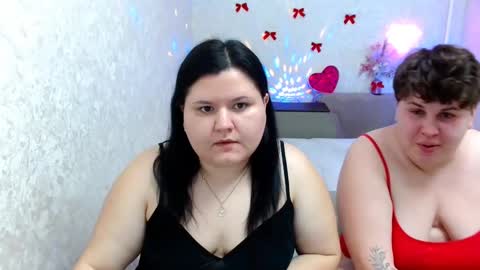 Snapshot of beckyandellen chatting on January 28, 7:10 pm BeckyAndEllen online show from January 28, 7:10 pm