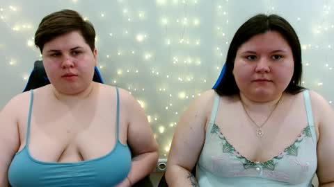 BeckyAndEllen online show from March 27, 11:11 am