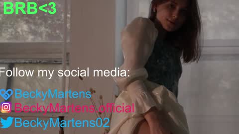 Snapshot of beckymartens chatting on December 25, 4:01 am BeckyMartens come join me on while im offline here online show from December 25, 4:01 am