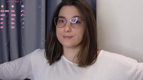 Snapshot of beckymartens chatting on September 12, 2:13 am BeckyMartens come join me on while im offline here online show from September 12, 2:13 am