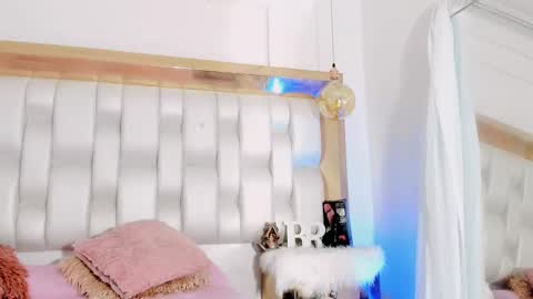 B E C K Y online show from February 25, 12:38 pm
