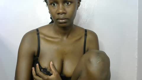 beeswee online show from February 8, 7:04 am