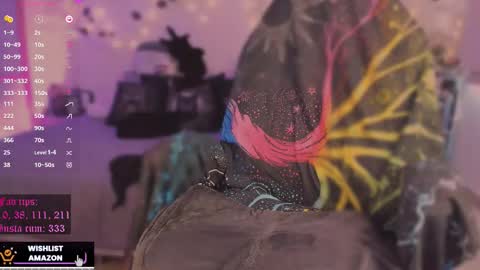       online show from October 16, 10:08 pm