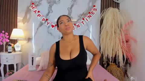 Snapshot of belacampbell chatting on February 13, 9:28 pm Bela online show from February 13, 9:28 pm