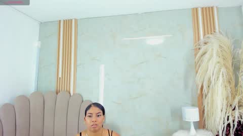 Snapshot of belacampbell chatting on February 25, 12:47 am Bela online show from February 25, 12:47 am