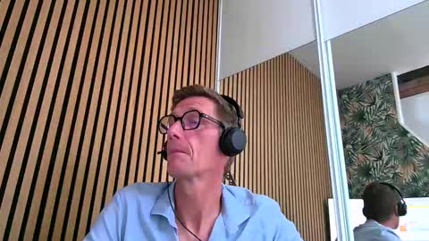 SexFriendFrance online show from September 9, 9:20 am