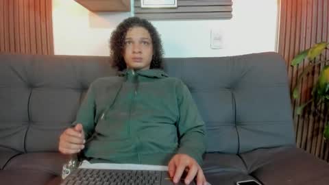 independent model online show from October 6, 3:57 am