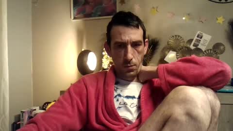 Snapshot of belgianboy33 chatting on December 31, 5:55 am Dreamcock online show from December 31, 5:55 am