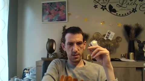 Snapshot of belgianboy33 chatting on December 3, 9:17 am Dreamcock online show from December 3, 9:17 am