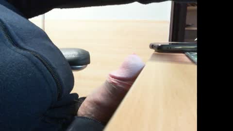 Snapshot of belgianfatcock chatting on January 3, 4:27 pm belgianfatcock online show from January 3, 4:27 pm