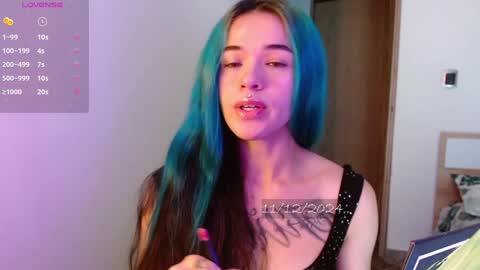   online show from December 11, 4:20 pm