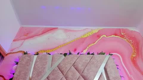 Melanie  online show from March 7, 10:37 am