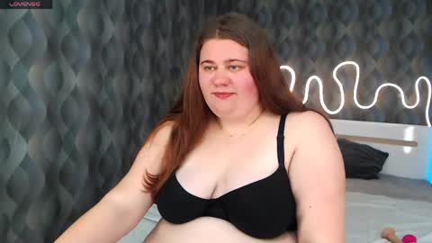 bella_blvack online show from April 30, 5:51 pm
