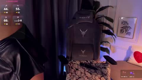 Bella online show from January 29, 5:40 am