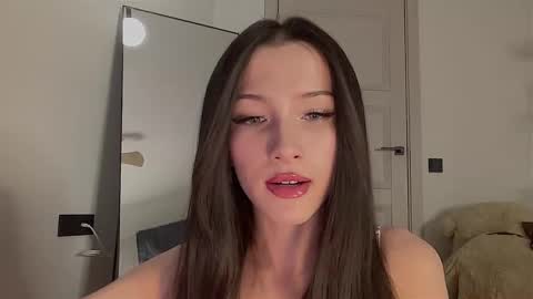 Bella next stream December 2 at 9pm gmt online show from November 23, 3:26 am