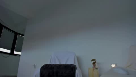 Anna  online show from April 3, 1:51 pm