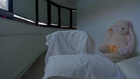 Anna  online show from April 4, 2:02 pm