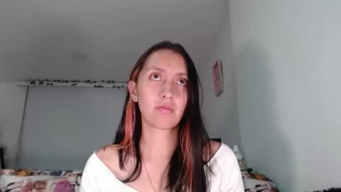 Snapshot of bella_marlowe chatting on January 21, 2:11 am Bella Marlowe online show from January 21, 2:11 am