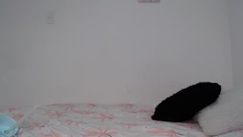 Snapshot of bella_marlowe chatting on September 22, 5:06 pm Bella Marlowe online show from September 22, 5:06 pm