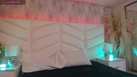 bella_peach_ online show from March 24, 3:12 am