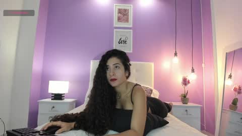 Bella Ponce  online show from January 4, 3:07 pm
