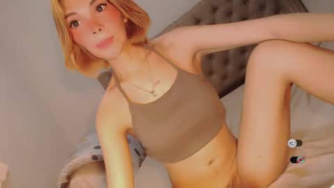 Snapshot of bella_tara chatting on January 29, 11:25 pm Bella online show from January 29, 11:25 pm
