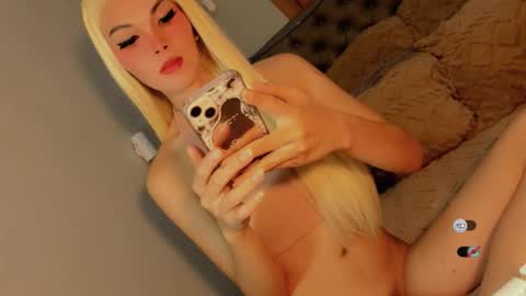 Bella online show from October 24, 12:33 am