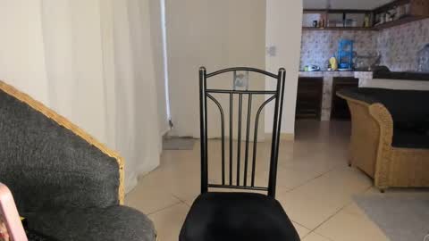 Bella sweetpea online show from February 27, 6:35 am