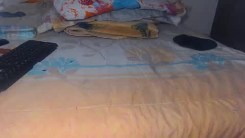 bella_xx9 online show from March 4, 5:32 pm