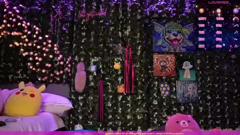 Bellalunabear trans   JadePlant Cis online show from June 8, 8:43 pm
