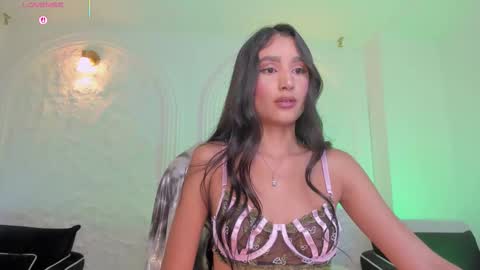  Bella C  online show from March 8, 2:04 am