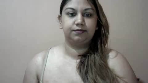 bellachow10 online show from September 17, 7:01 am