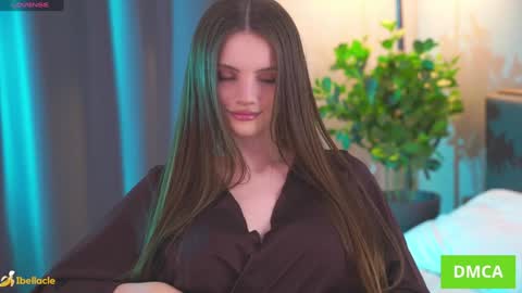 Bella I took a vacation and Ill be back on December 18th So dont lose me To keep in touch I have a TG -  you can find below online show from December 17, 3:41 pm