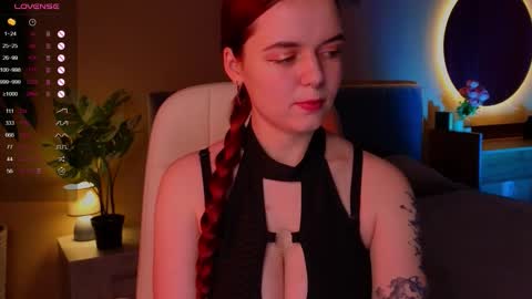 belladevile_ online show from October 11, 8:08 am