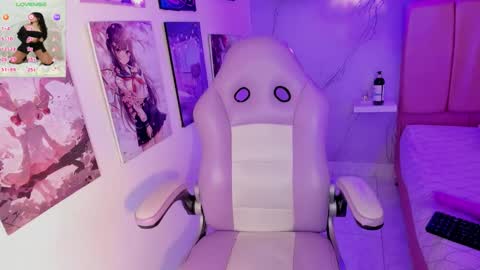 Snapshot of bellagreen_ chatting on September 18, 8:57 pm bellagreen_ online show from September 18, 8:57 pm