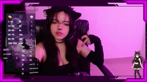 Bella Monteluna online show from October 31, 3:34 pm