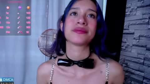 Snapshot of bellaodisea chatting on February 20, 9:53 pm online show from February 20, 9:53 pm