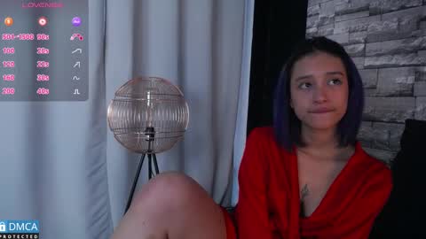 Snapshot of bellaodisea chatting on February 12, 9:11 pm online show from February 12, 9:11 pm
