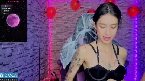   online show from October 7, 7:32 pm