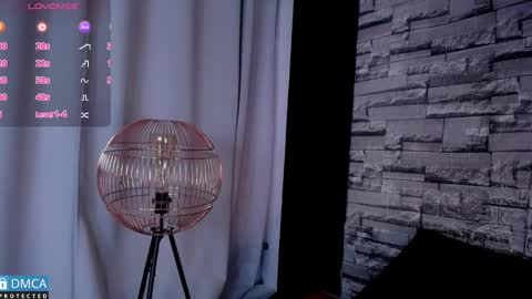 Snapshot of bellaodisea chatting on February 27, 11:15 pm online show from February 27, 11:15 pm