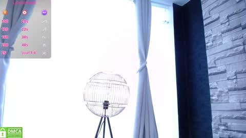 Snapshot of bellaodisea chatting on February 15, 7:28 pm online show from February 15, 7:28 pm