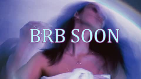 bellaparker_ online show from May 8, 10:10 am
