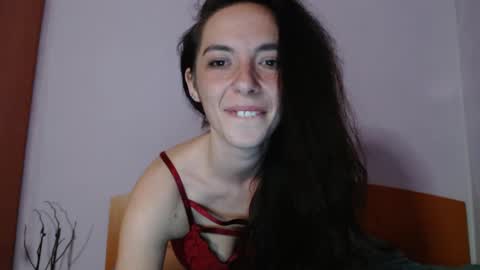 bellaqueen0701 online show from February 20, 1:36 am