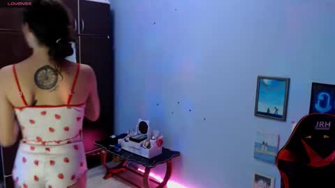 bellaqueen0701 online show from September 13, 8:50 am