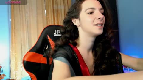 bellaqueen0701 online show from October 8, 5:35 am