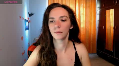 bellaqueen0701 online show from October 10, 6:52 am