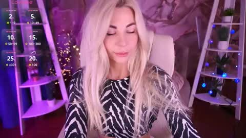 Bella online show from January 6, 9:30 pm