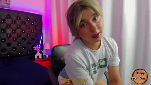 bellaroge online show from March 14, 5:44 am